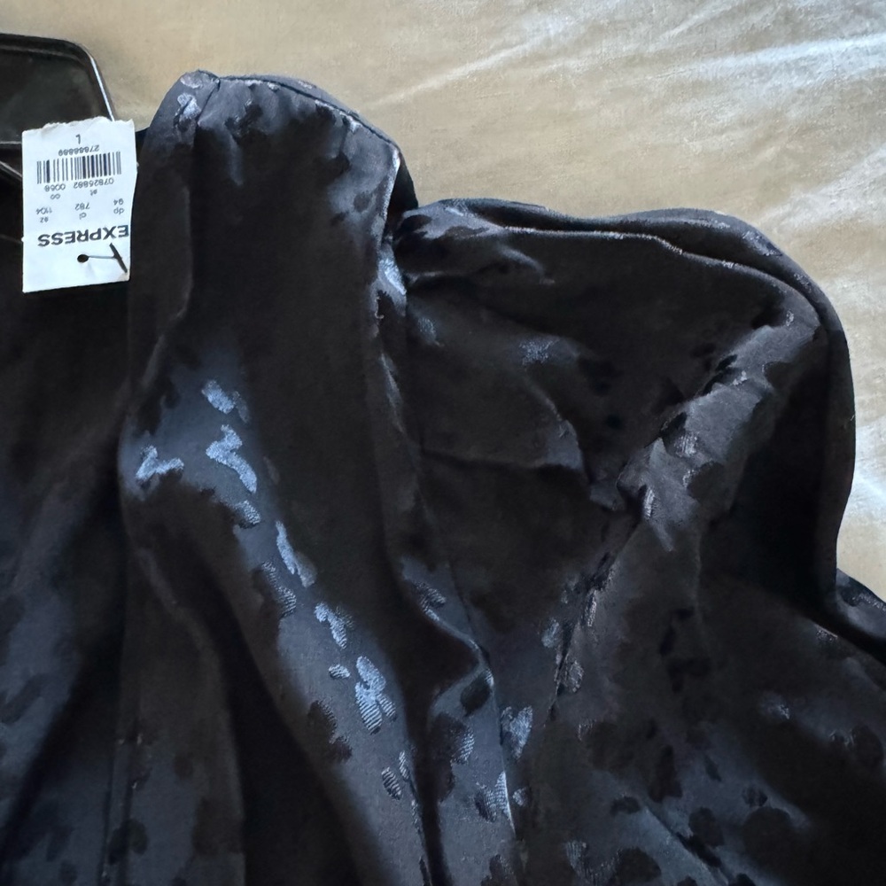Express Black Patterned Dress - Picture 3 of 5